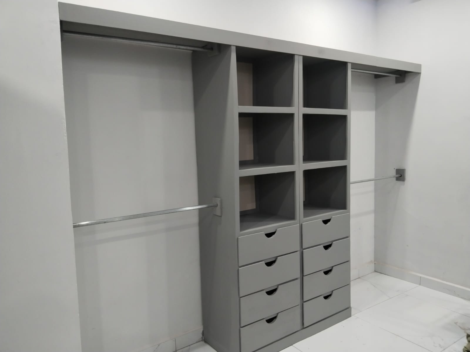 Closet doble con distribucion amplia